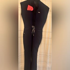 FIGS NWOT NAVY RAFAELA JUMPSUIT